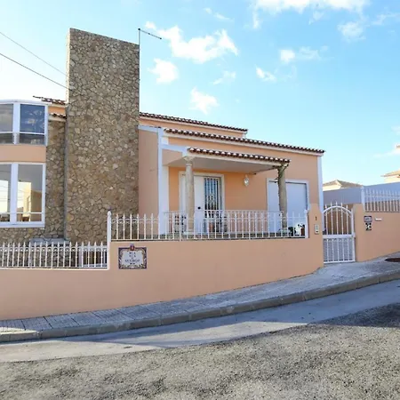 Castelinho Carrascal Summer Apt & Heated Pool Alloggio in famiglia Sintra