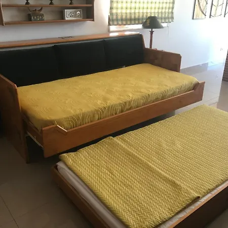 Castelinho Carrascal Summer Apt & Heated Pool Alloggio in famiglia Sintra